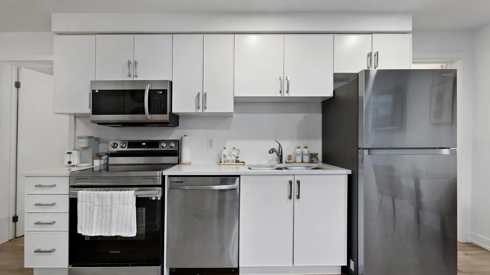 The Niagara Nest Apartment